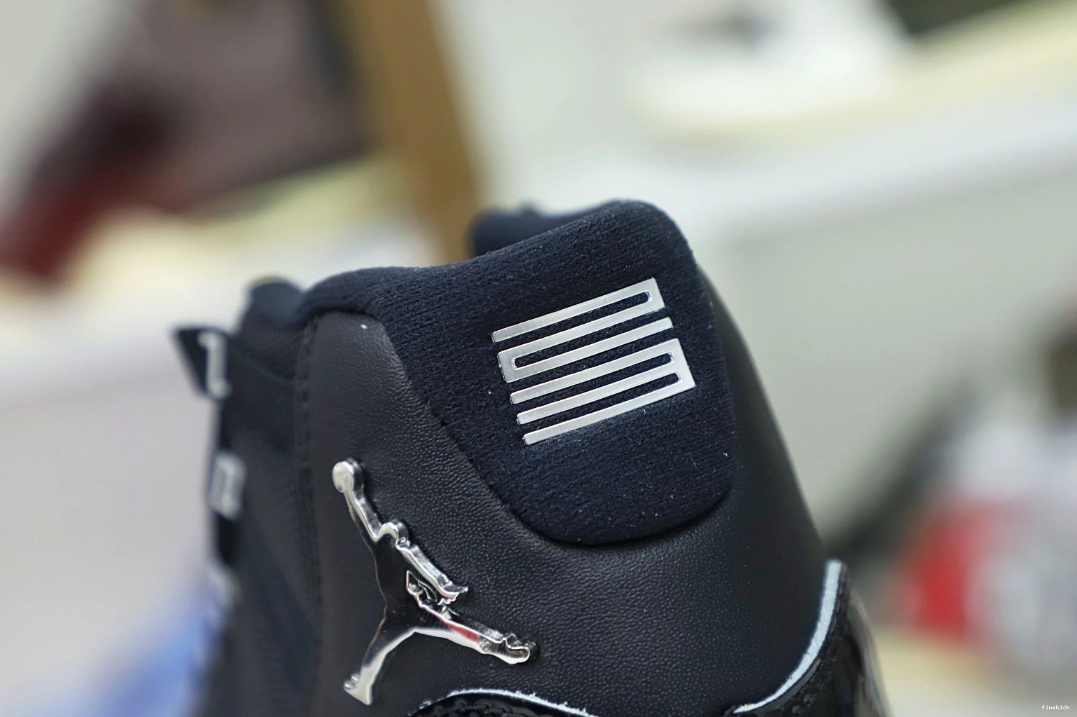 AIR 'JUBILEE 25TH 11   RETRO JORDAN 1228